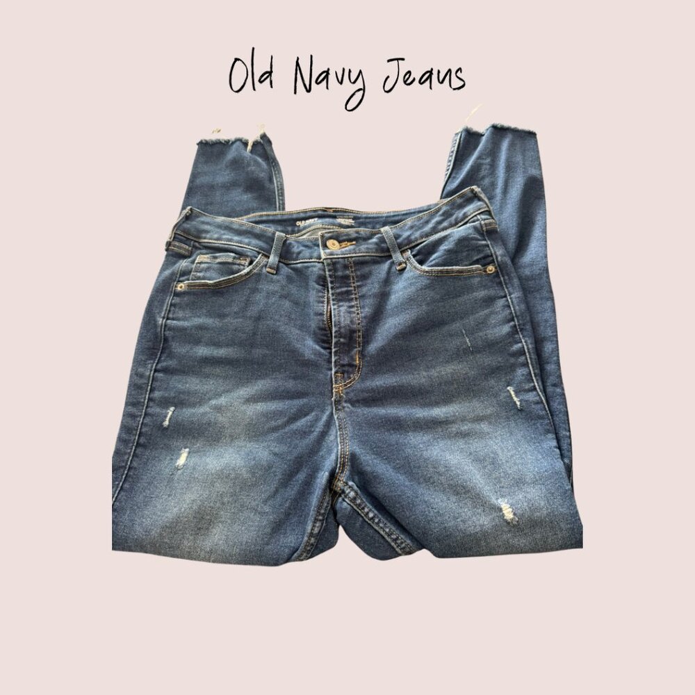 Old Navy Extra High-Waisted Rockstar Stretch Super-Skinny Jeans